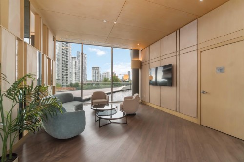 4305-4880 Lougheed Highway, Burnaby, BC 