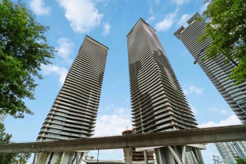 4305-4880 Lougheed Highway, Burnaby, BC 