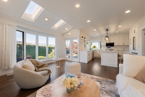 4603 5Th Avenue W, Vancouver, BC 