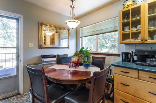 2058 Hillside Avenue, Coquitlam, BC 