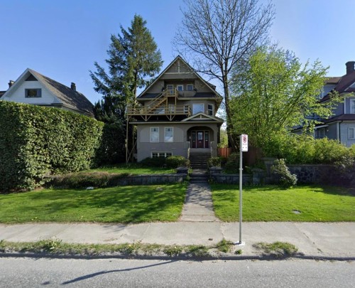 236 12Th Avenue W, Vancouver, BC 