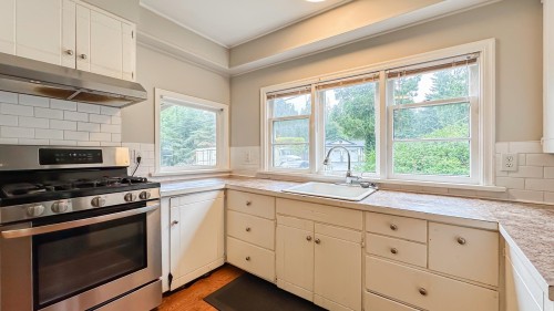 11185 272 Street, Maple Ridge, BC 