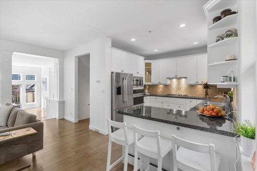 4949 Edendale Court, West Vancouver, BC 