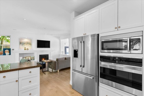 4949 Edendale Court, West Vancouver, BC 