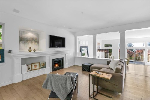 4949 Edendale Court, West Vancouver, BC 