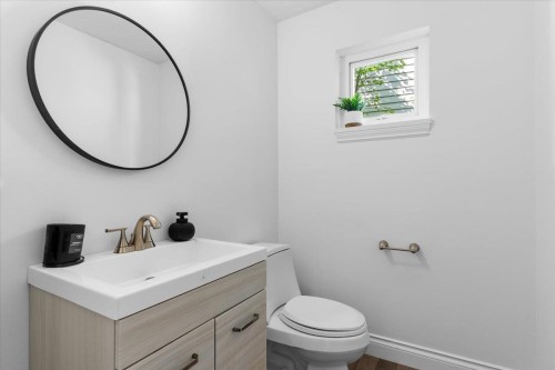 4949 Edendale Court, West Vancouver, BC 