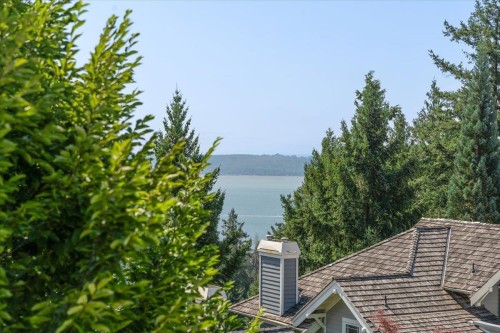 4949 Edendale Court, West Vancouver, BC 