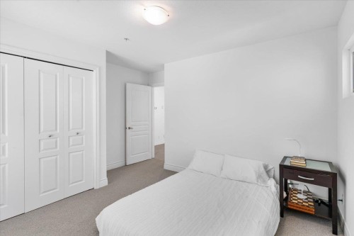 4949 Edendale Court, West Vancouver, BC 