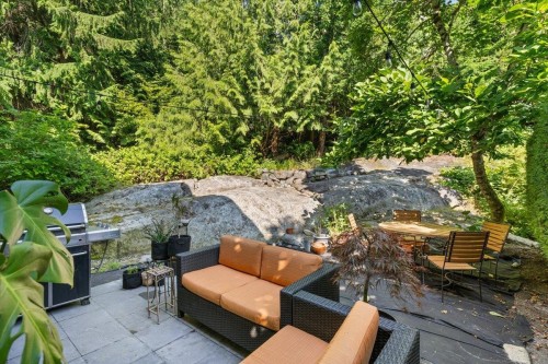 4949 Edendale Court, West Vancouver, BC 