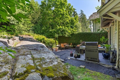 4949 Edendale Court, West Vancouver, BC 