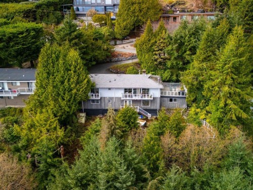 530 St. Andrews Road, West Vancouver, BC 