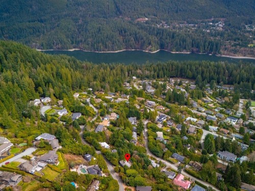 530 St. Andrews Road, West Vancouver, BC 