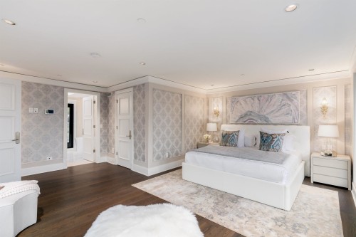 4524 1St Avenue W, Vancouver, BC 