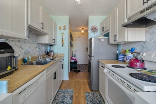 1003-740 Hamilton Street, New Westminster, BC 