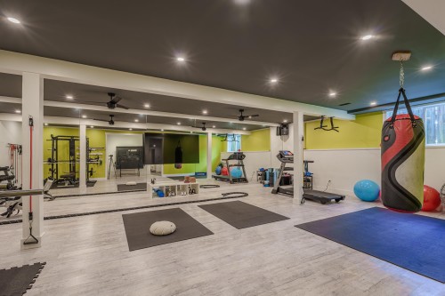 6323 Oracle Road, Sechelt, BC 