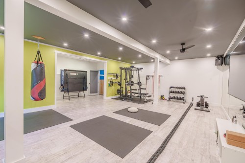 6323 Oracle Road, Sechelt, BC 