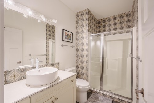 6323 Oracle Road, Sechelt, BC 