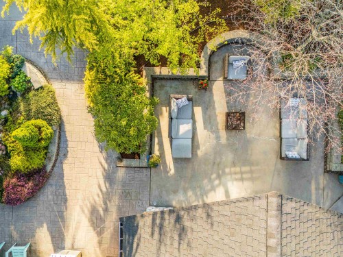 6323 Oracle Road, Sechelt, BC 