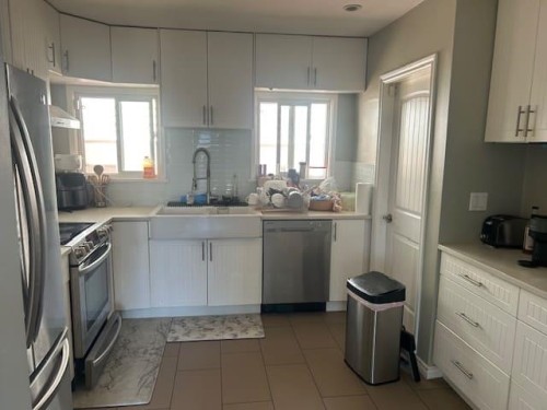 7592 Fraser Street, Vancouver, BC 