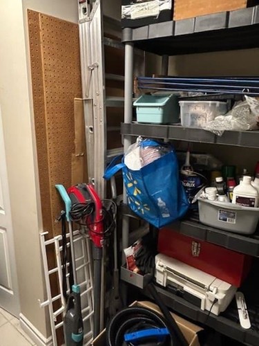 7592 Fraser Street, Vancouver, BC 