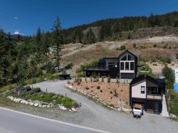 7676 Cerulean Drive  Pemberton, BC V0N 2L3