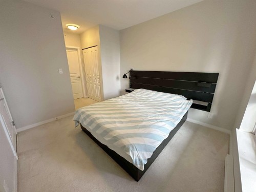 606-3093 Windsor Gate, Coquitlam, BC 