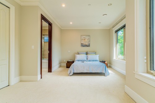 7165 Maple Street, Vancouver, BC 