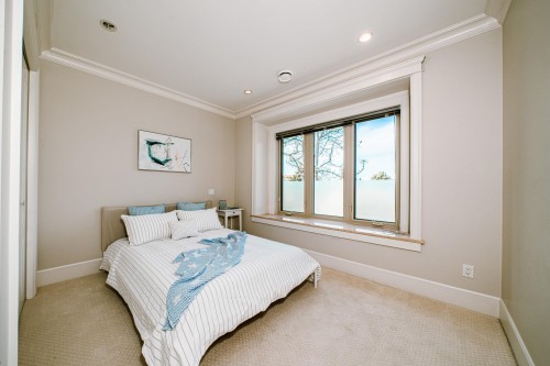 7165 Maple Street, Vancouver, BC 