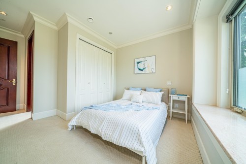 7165 Maple Street, Vancouver, BC 