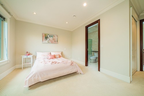 7165 Maple Street, Vancouver, BC 