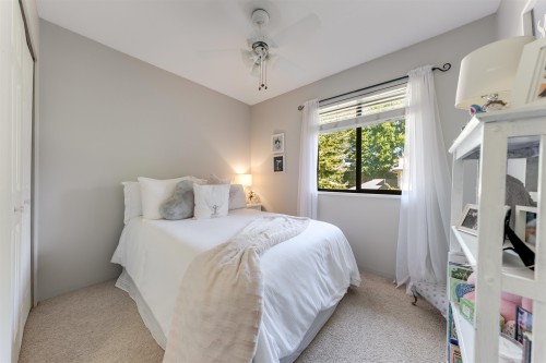 11-20681 Thorne Avenue, Maple Ridge, BC 