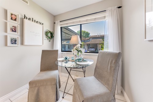 11-20681 Thorne Avenue, Maple Ridge, BC 