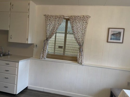 811 Roderick Avenue, Coquitlam, BC 