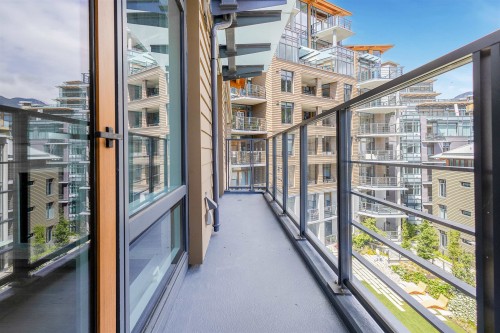 408-6687 Nelson Avenue, West Vancouver, BC 