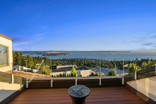 1526 Chippendale Court, West Vancouver, BC 