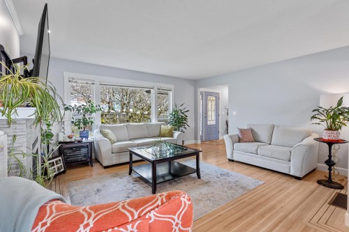 1120 Rochester Avenue, Coquitlam, BC 