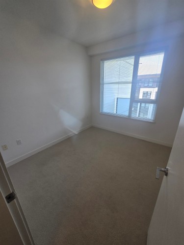 508-9250 University High Street, Burnaby, BC 