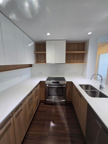 508-9250 University High Street, Burnaby, BC 