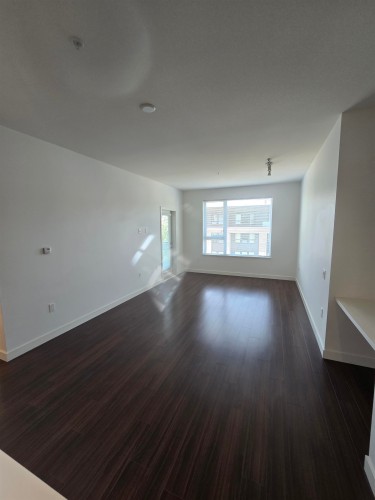 508-9250 University High Street, Burnaby, BC 