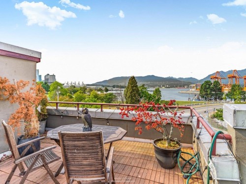 141 Alexander Street, Vancouver, BC 