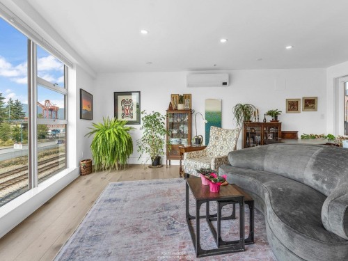 141 Alexander Street, Vancouver, BC 