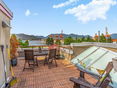 141 Alexander Street, Vancouver, BC 