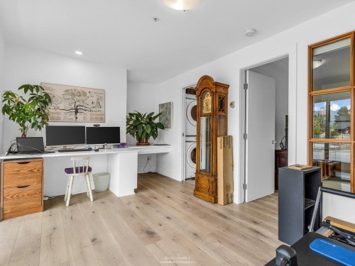 141 Alexander Street, Vancouver, BC 