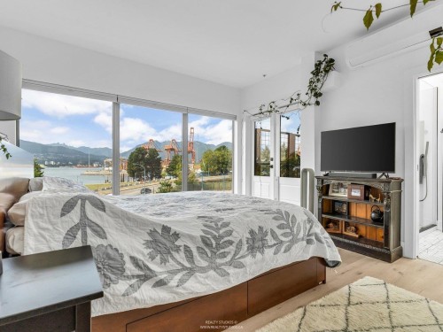 141 Alexander Street, Vancouver, BC 