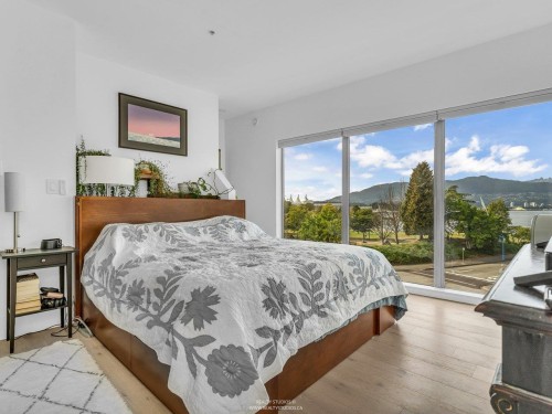 141 Alexander Street, Vancouver, BC 