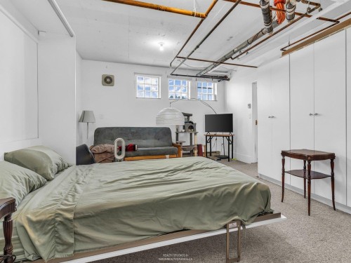 141 Alexander Street, Vancouver, BC 