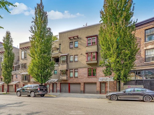 141 Alexander Street, Vancouver, BC 