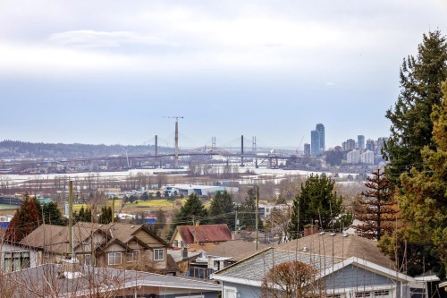 1122 Rochester Avenue, Coquitlam, BC 