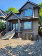 2955 W13 Ave W13 Avenue  Vancouver, BC V6K 2T8