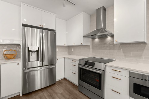 1602-8 Laguna Court, New Westminster, BC 